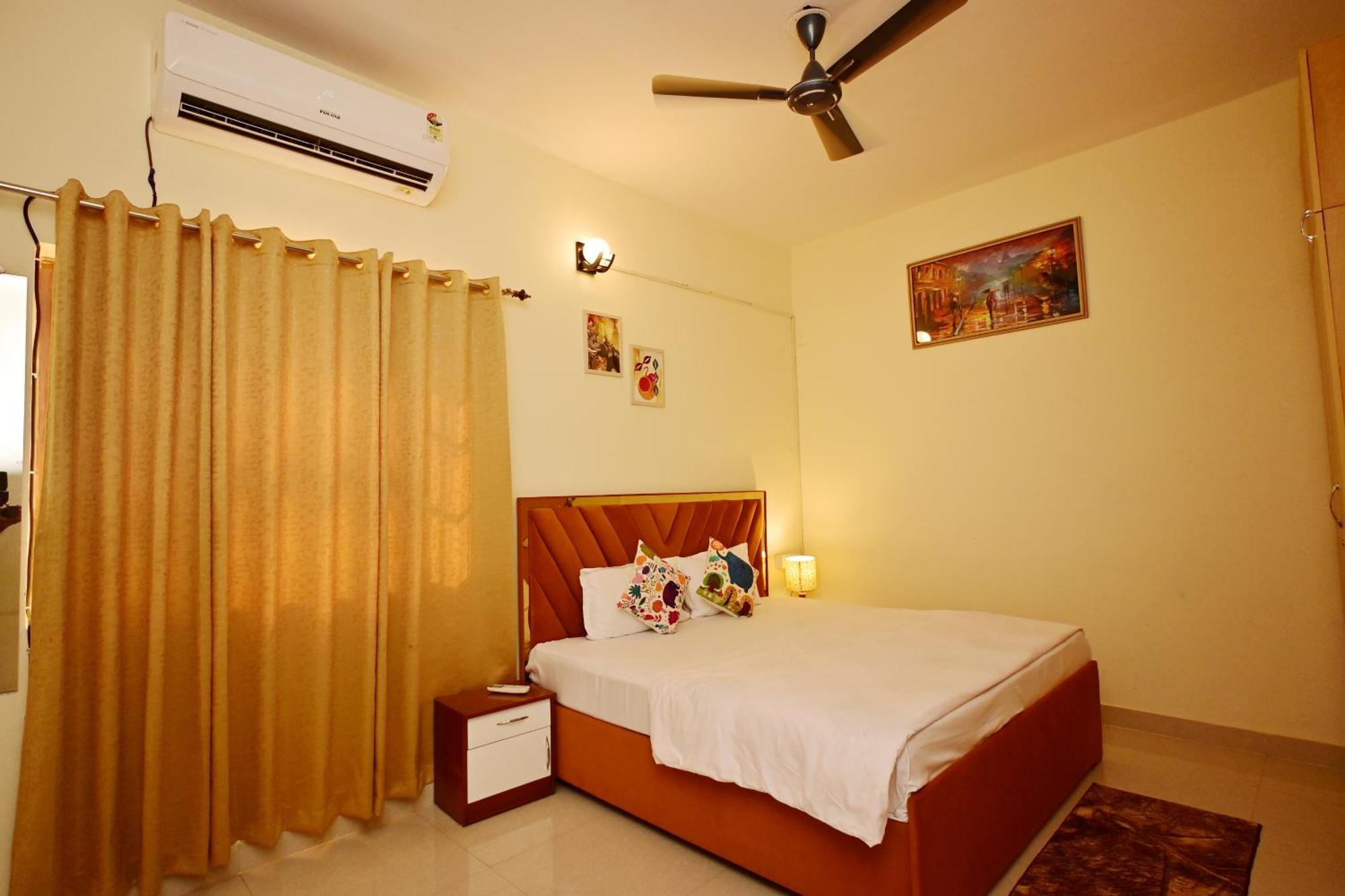 Zoomstay - 3Bhk Apartments Varanasi Ngoại thất bức ảnh