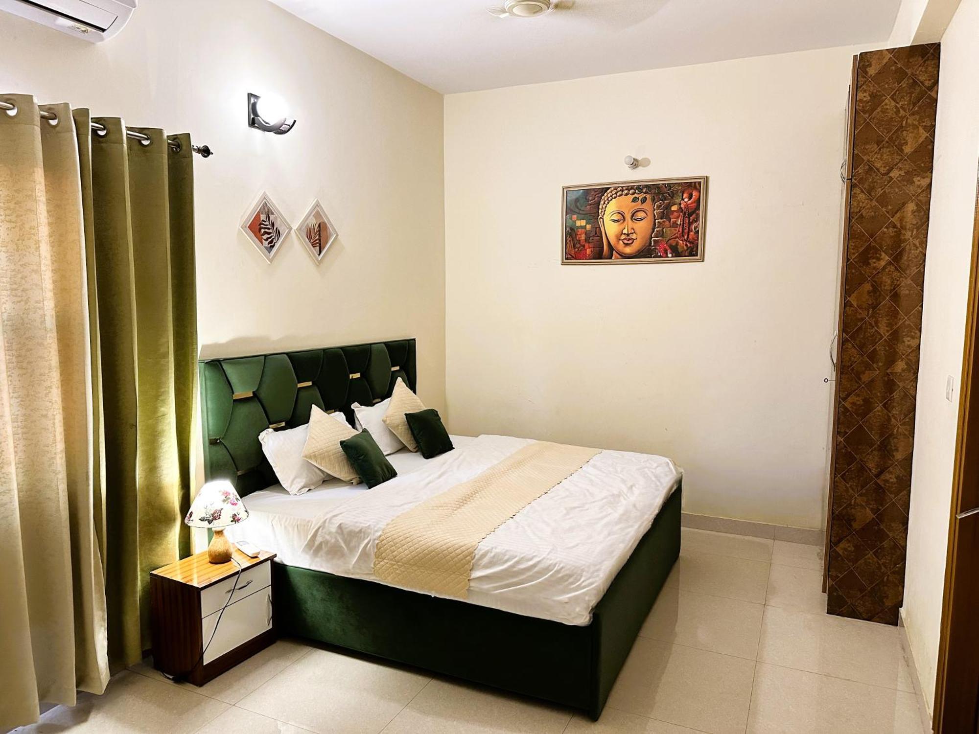 Zoomstay - 3Bhk Apartments Varanasi Ngoại thất bức ảnh