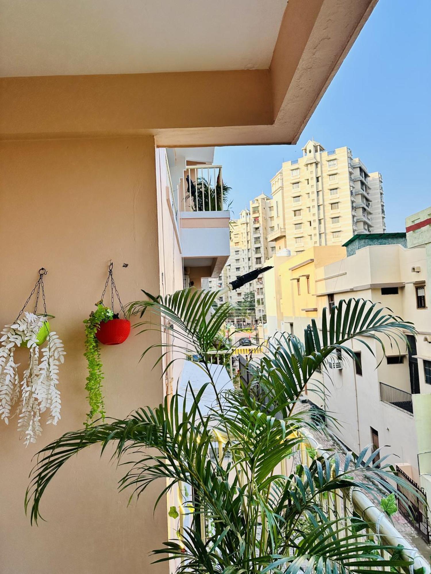 Zoomstay - 3Bhk Apartments Varanasi Ngoại thất bức ảnh