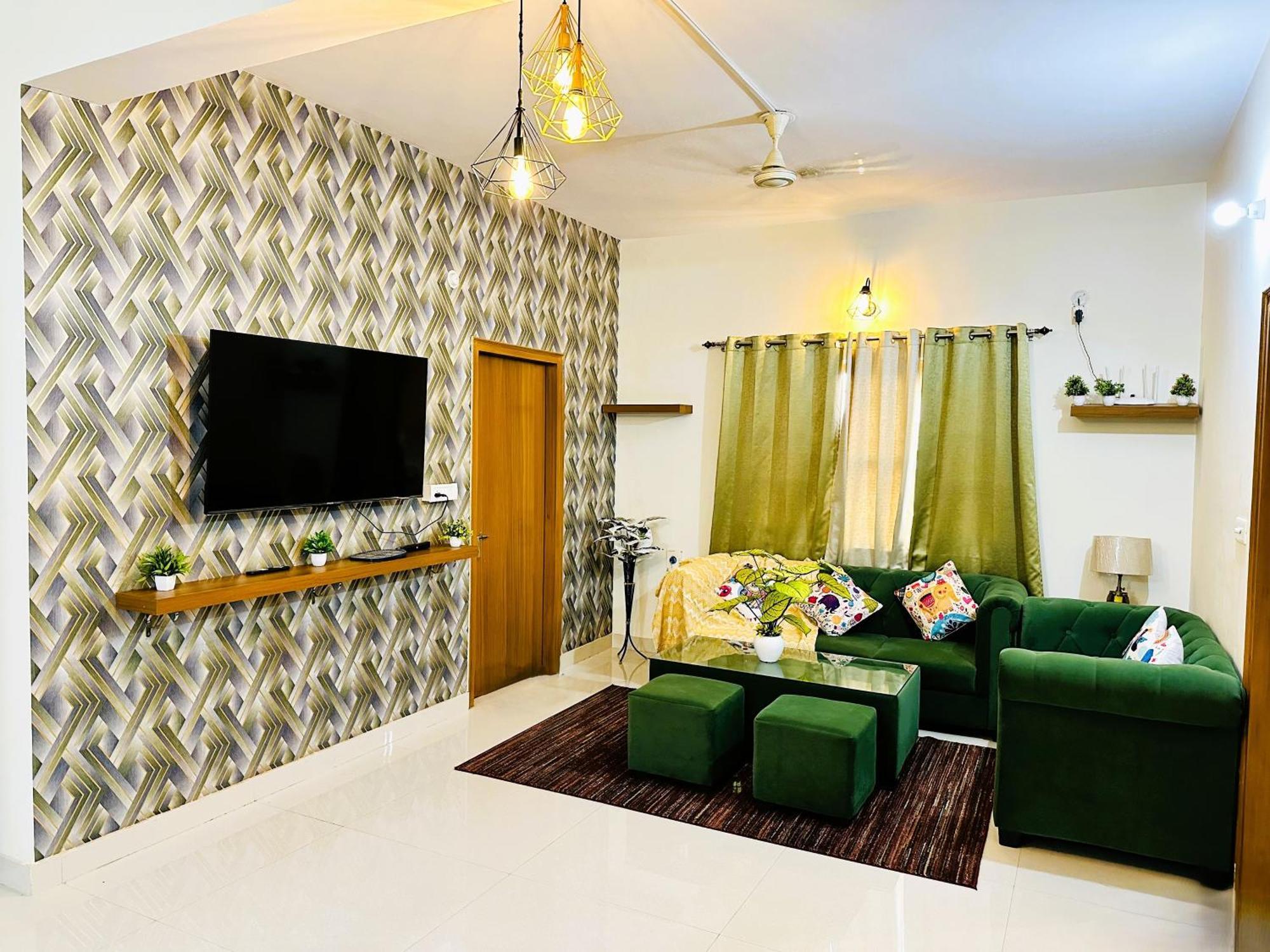 Zoomstay - 3Bhk Apartments Varanasi Ngoại thất bức ảnh
