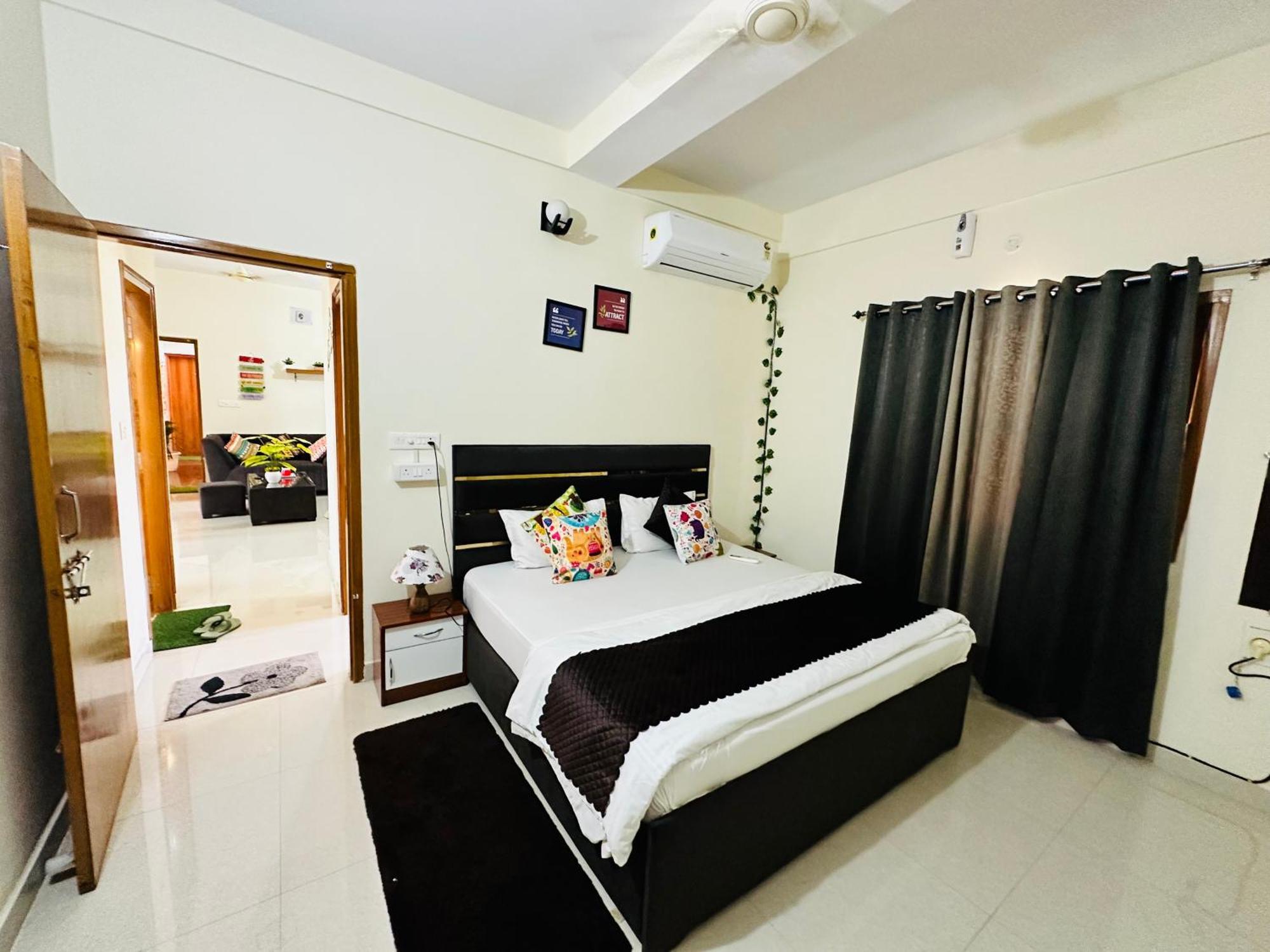 Zoomstay - 3Bhk Apartments Varanasi Ngoại thất bức ảnh