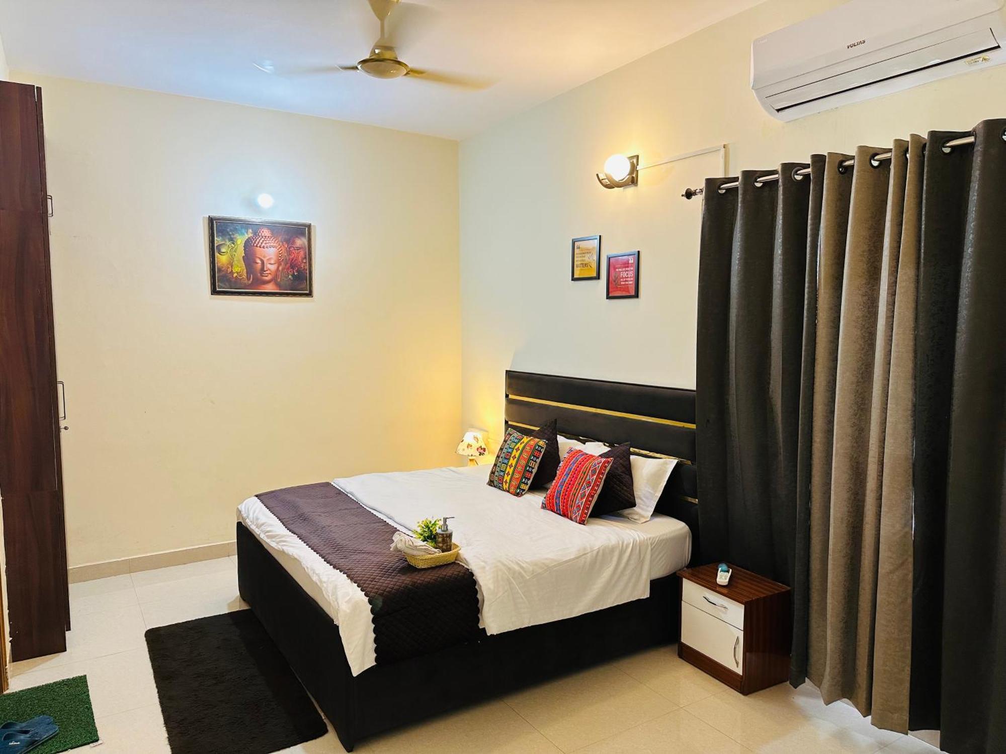Zoomstay - 3Bhk Apartments Varanasi Ngoại thất bức ảnh