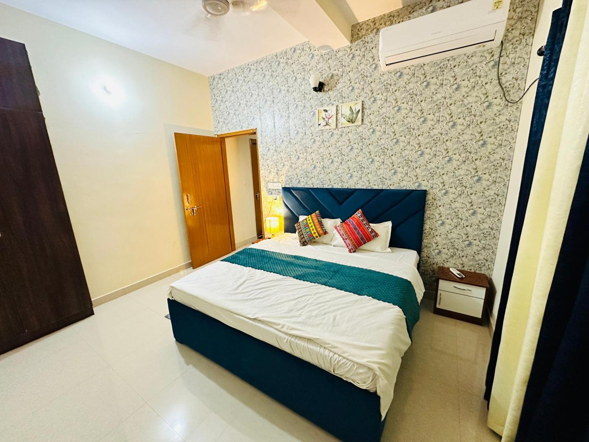 Zoomstay - 3Bhk Apartments Varanasi Ngoại thất bức ảnh