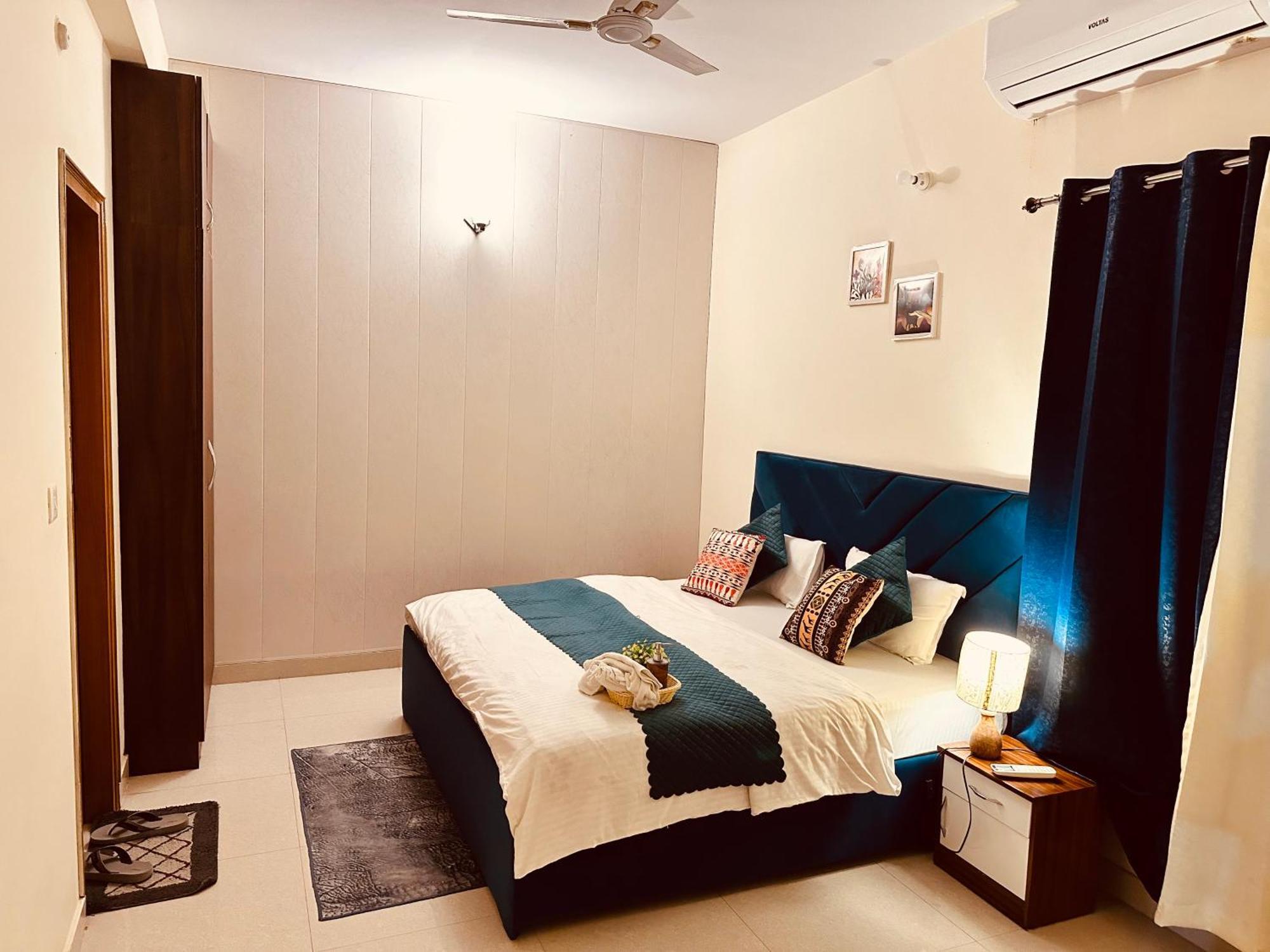 Zoomstay - 3Bhk Apartments Varanasi Ngoại thất bức ảnh