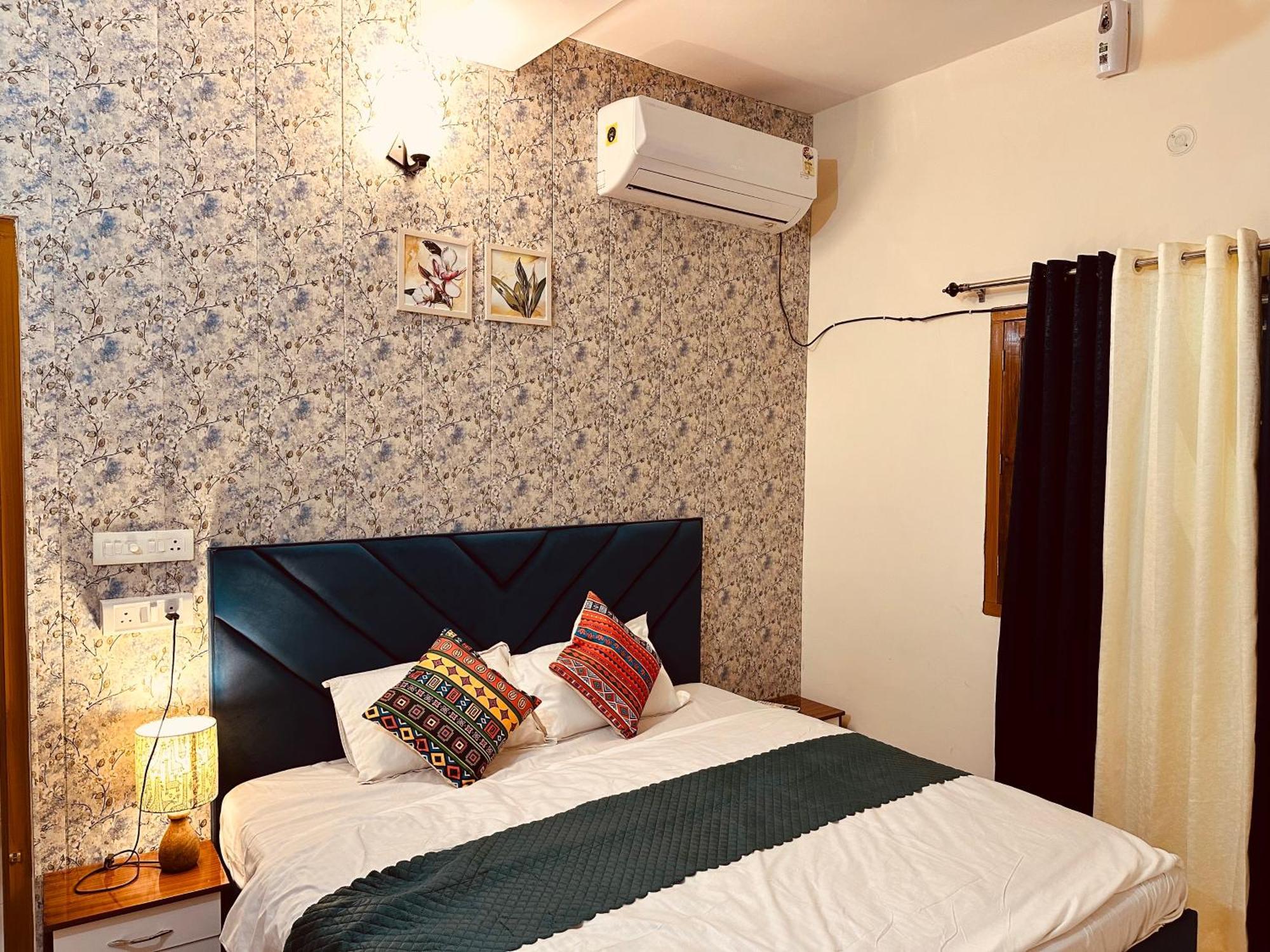 Zoomstay - 3Bhk Apartments Varanasi Ngoại thất bức ảnh